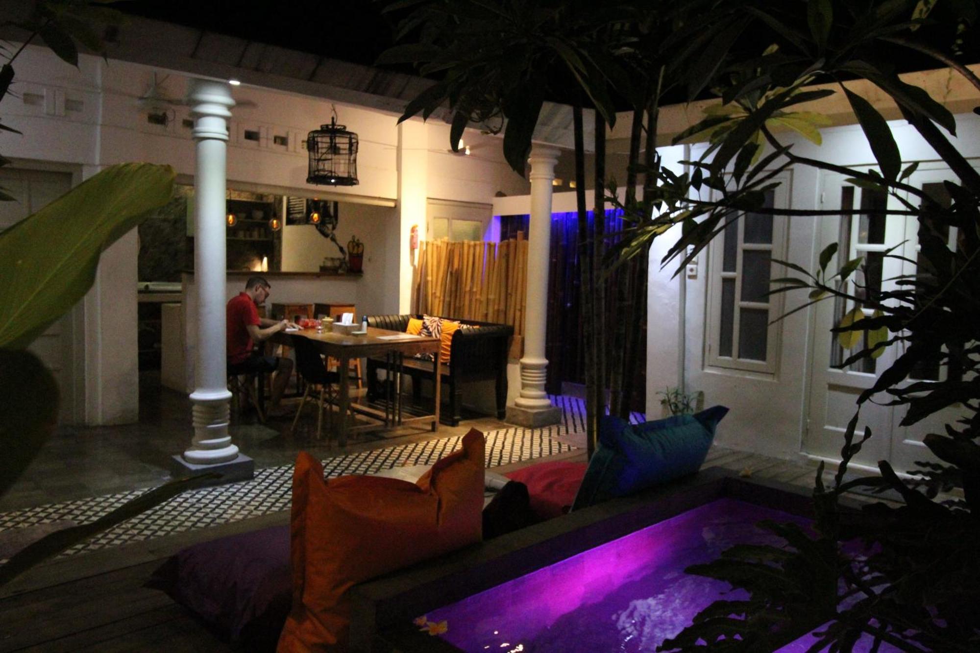 The Patio Yogya Leilighet Yogyakarta Eksteriør bilde