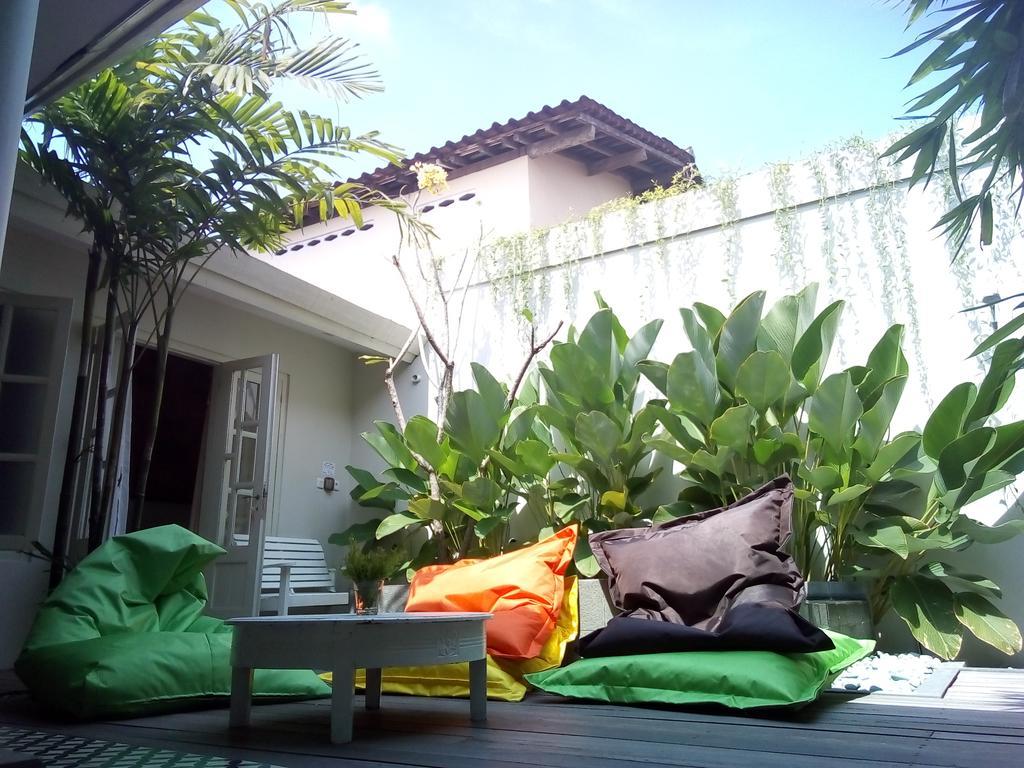 The Patio Yogya Leilighet Yogyakarta Eksteriør bilde